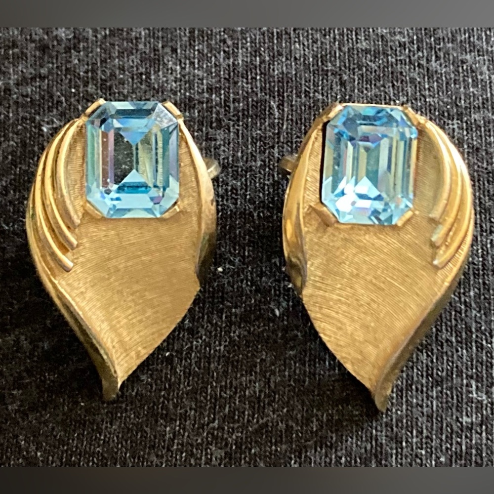 CROWN TRIFARI Vintage, Blue & Gold Leaf, Clip-On Earrings